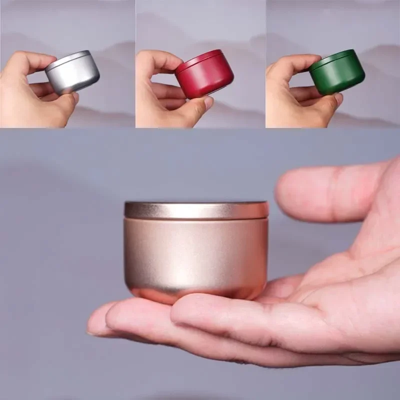 Candle Containers - ミニ金属製のブリキの箱、小さな収納、空のポット、ティーボックスのコンテナ、キャンドル、キャンディー、ラウンド缶、ポータブルパッケージ、30ml、1個