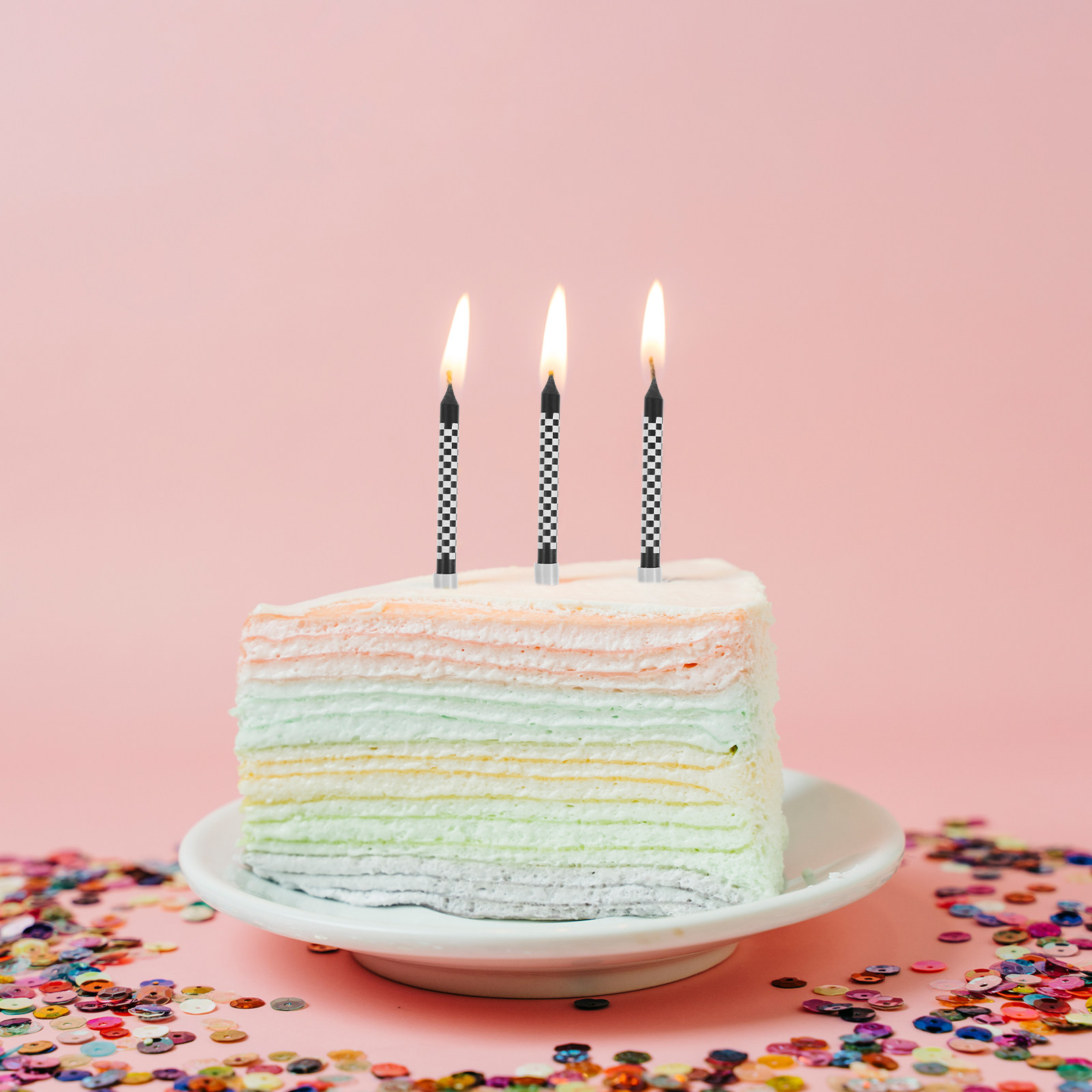 Paraffin Wax - 12個入り、正方形の模様が施された誕生日キャンドル。安全なパラフィン素材を使用し、誕生日パーティー、ベビーシャワー、結婚式、お祭りなどの装飾に最適。