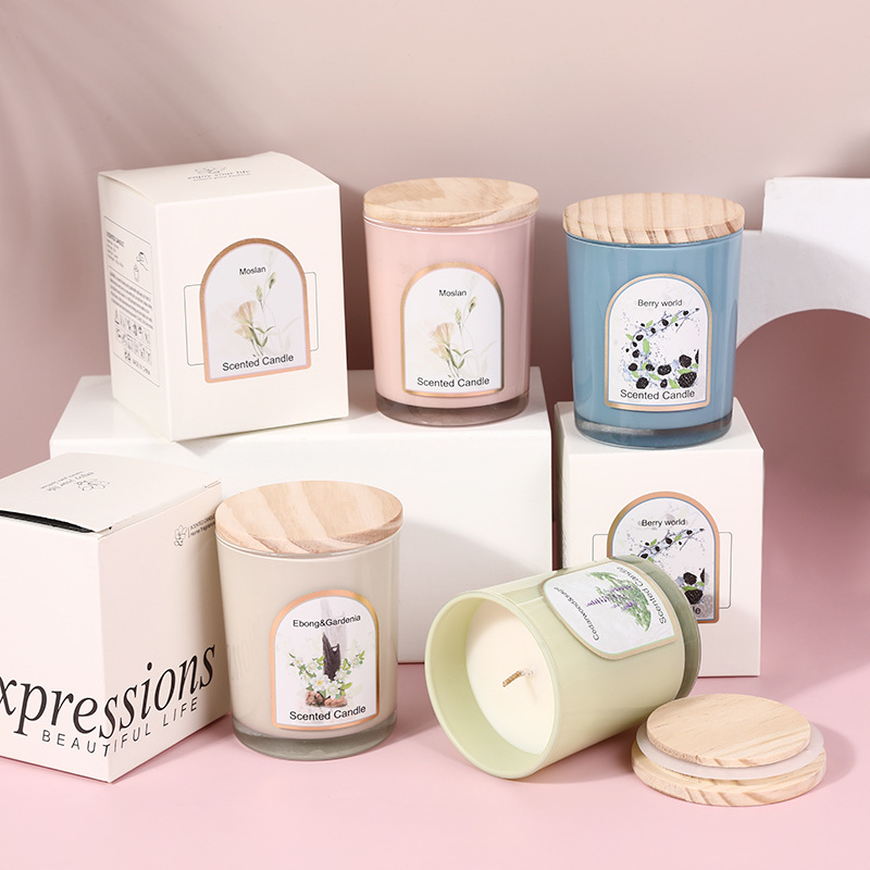 Candle Fragrance - 木製蓋付きカラーガラス香り付きキャンドル卸売カスタム家庭用フレグランスキャンドルオーナメント結婚式の記念品越境販売